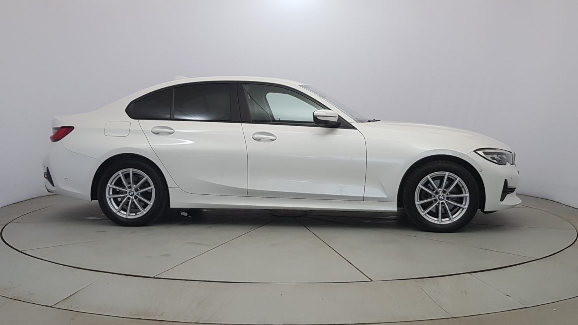 BMW 320d xDrive mHEV Advantage aut WJ1068L w abonamencie