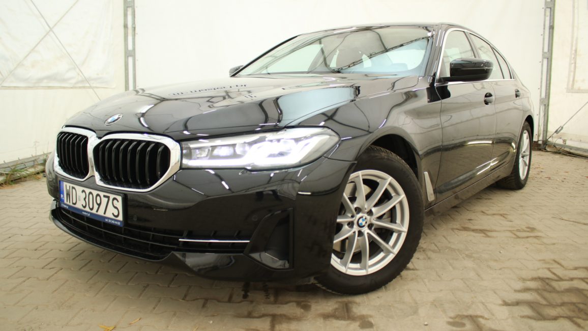 BMW 520i mHEV aut WD3097S w abonamencie