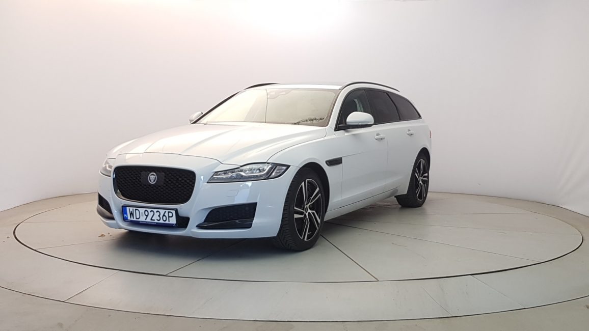 Jaguar XF 2.0 i4D AWD Portfolio aut WD9236P w leasingu dla firm