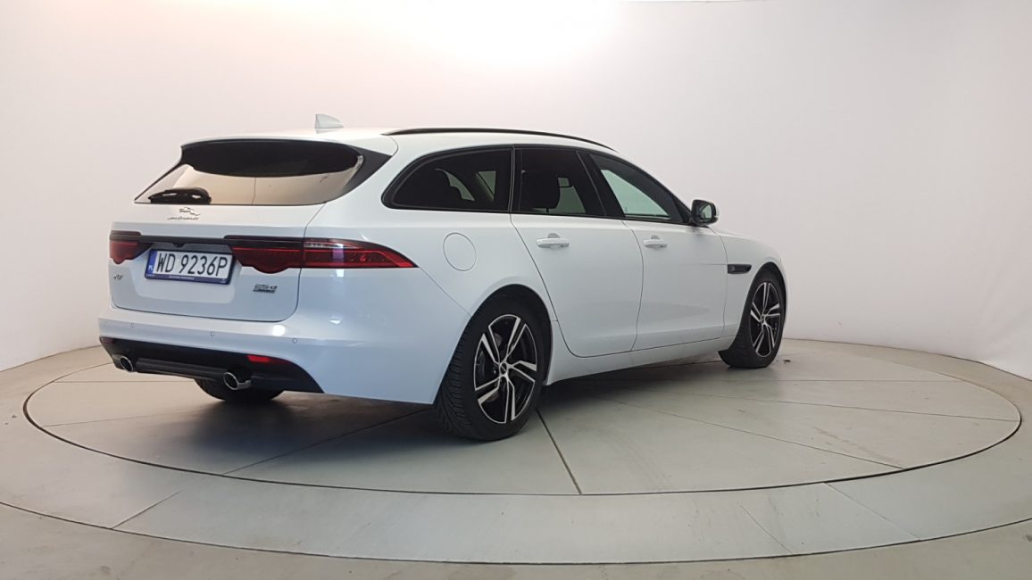 Jaguar XF 2.0 i4D AWD Portfolio aut WD9236P w leasingu dla firm