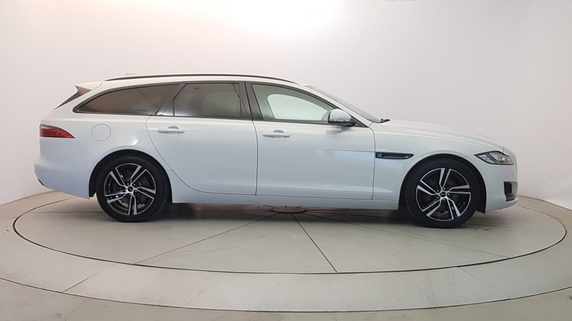 Jaguar XF 2.0 i4D AWD Portfolio aut WD9236P w leasingu dla firm