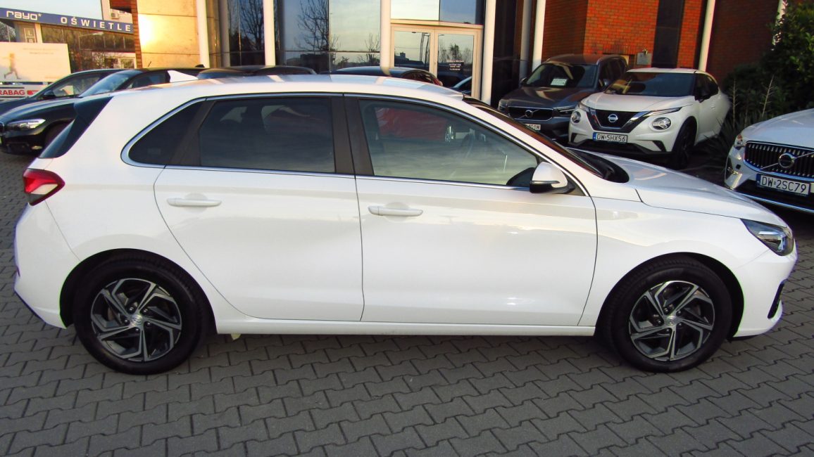 Hyundai i30 1.6 D Comfort WD9684P w zakupie za gotówkę