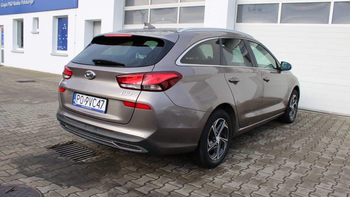 Hyundai i30 1.5 DPI Comfort PO9VC47 w abonamencie