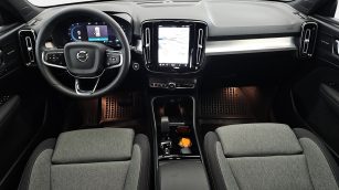 Volvo XC40 B3 Plus Dark aut KK99381 w abonamencie