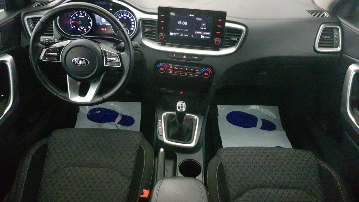 Kia Ceed 1.0 T-GDI M WA6821F w abonamencie dla firm