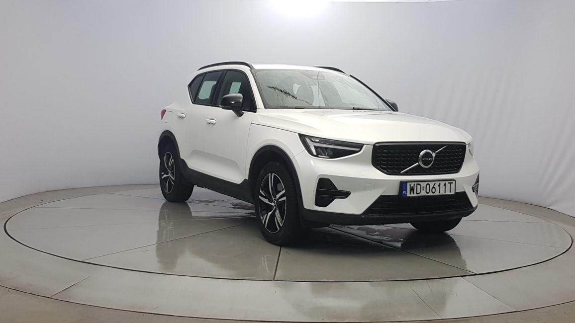 Volvo XC40 B3 Plus Dark aut WD0611T w abonamencie dla firm