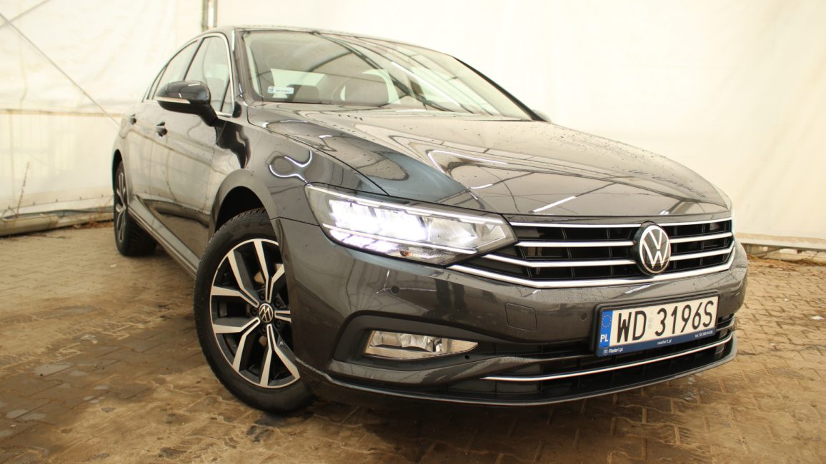 Volkswagen Passat 1.5 TSI EVO Business DSG WD3196S w abonamencie