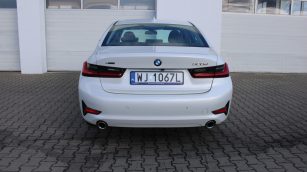 BMW 320d xDrive mHEV Advantage aut WJ1067L w leasingu dla firm