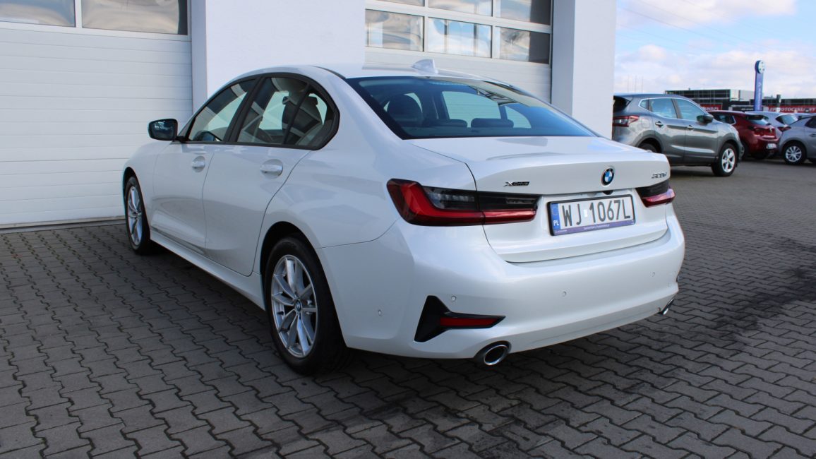 BMW 320d xDrive mHEV Advantage aut WJ1067L w leasingu dla firm