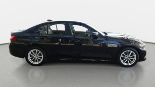 BMW 320d xDrive mHEV Advantage aut WJ1059L w abonamencie