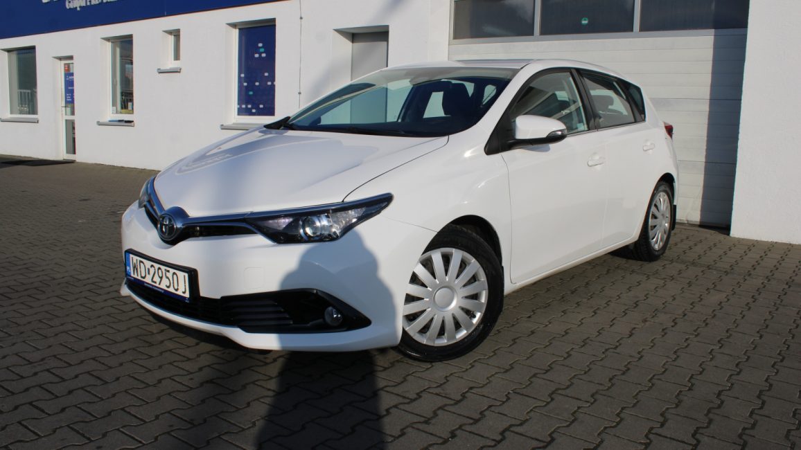 Toyota Auris 1.4 D-4D Premium WD2950J w leasingu dla firm