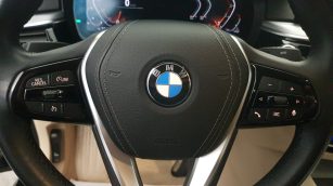 BMW 520i GPF aut KK1762C w abonamencie