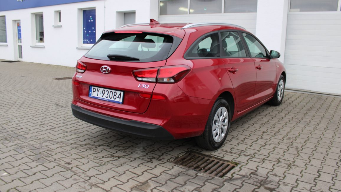 Hyundai i30 1.5 DPI Classic + PY93084 w abonamencie