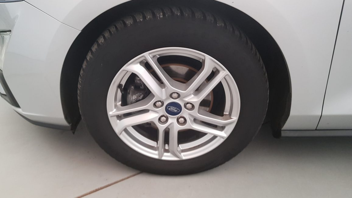 Ford Focus 1.5 EcoBlue SCR Connected WD0554S w abonamencie