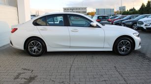 BMW 318i Advantage aut WX3919E w leasingu dla firm