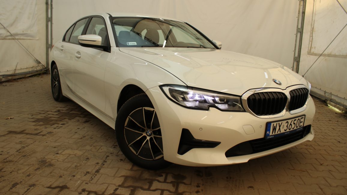 BMW 318i Advantage aut WX3650E w abonamencie