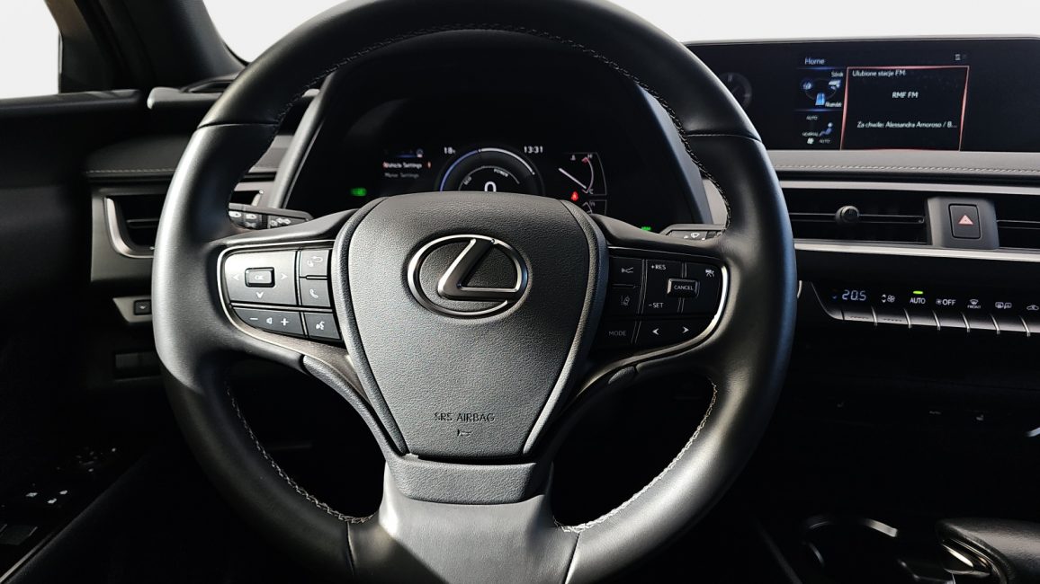 Lexus UX 250h GPF F Impression 2WD SK652VG w abonamencie