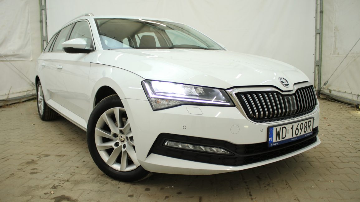 Skoda Superb 2.0 TDI SCR Ambition DSG WD1698R w abonamencie