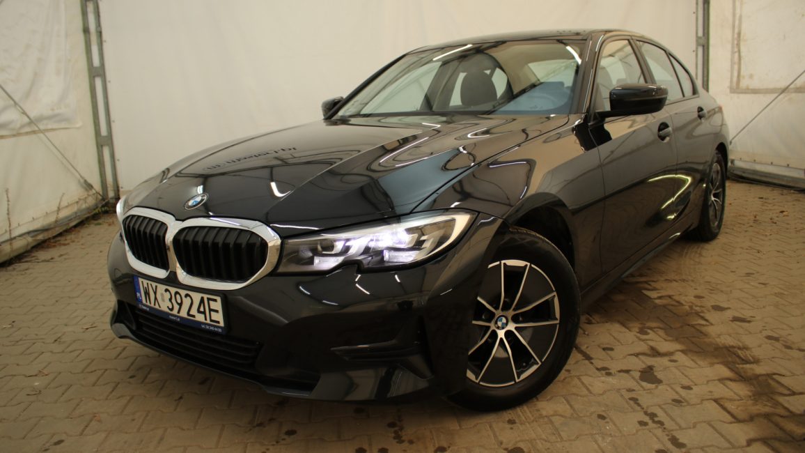 BMW 318i Advantage aut WX3924E w abonamencie