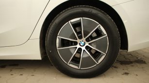 BMW 318i Advantage aut WX3964E w abonamencie