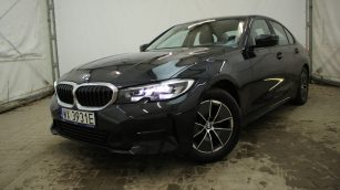 BMW 318i Advantage aut WX3931E w leasingu dla firm