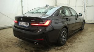 BMW 318i Advantage aut WX3931E w leasingu dla firm