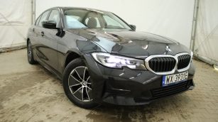 BMW 318i Advantage aut WX3931E w leasingu dla firm