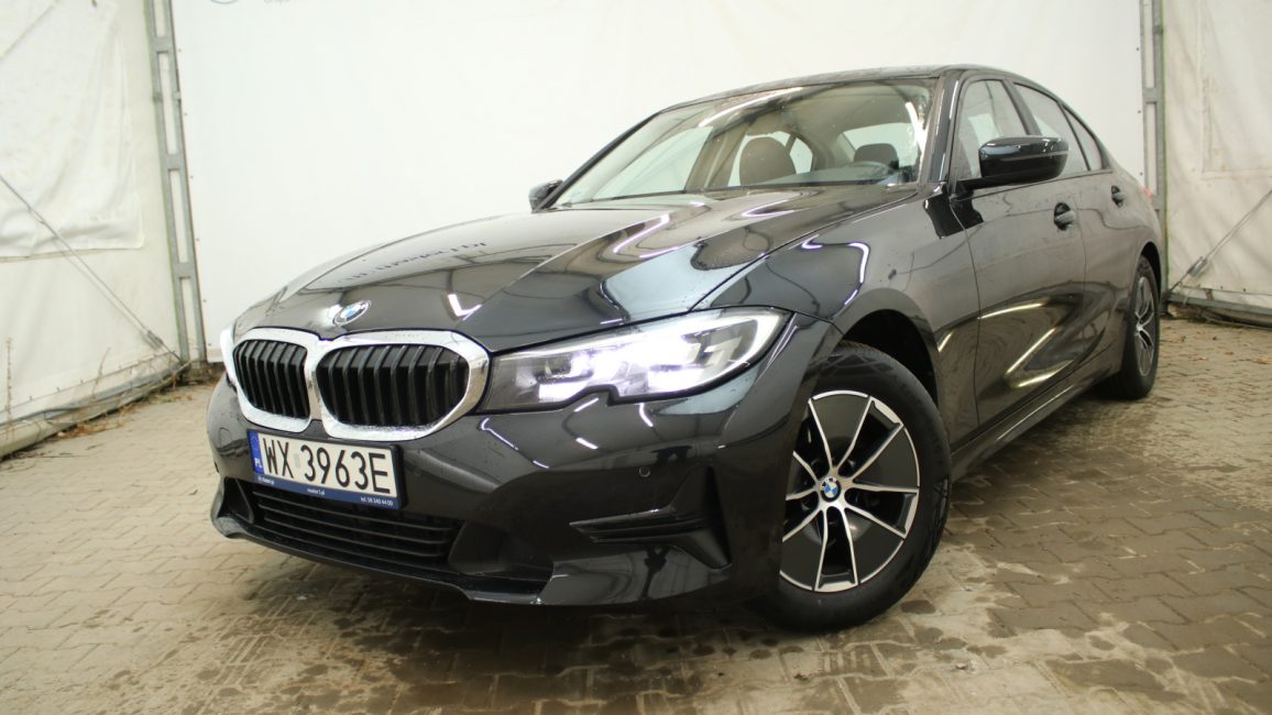 BMW 318i Advantage aut WX3963E w abonamencie