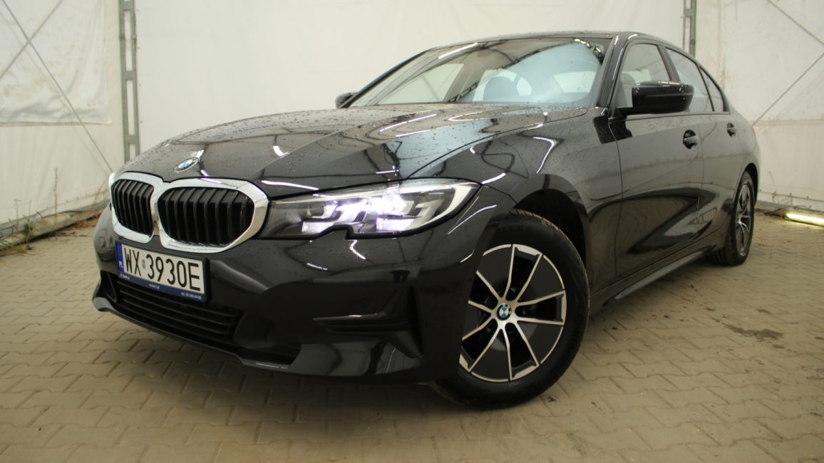 BMW 318i Advantage aut WX3930E w abonamencie dla firm