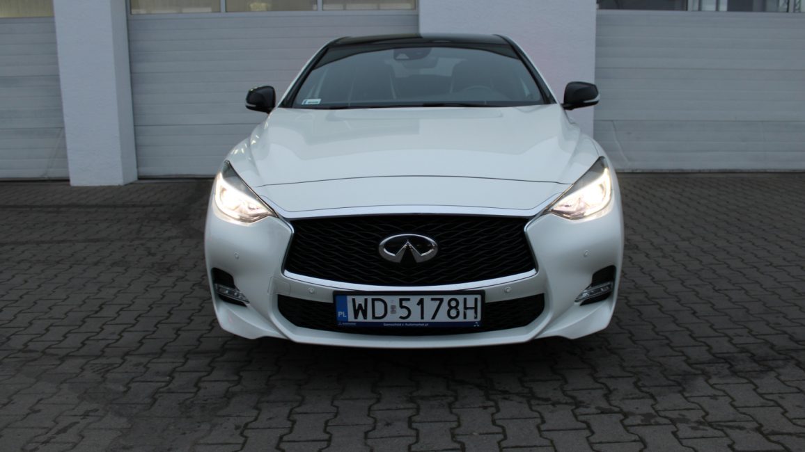 Infiniti Q30 2.2d Sport AWD 7DCT WD5178H w leasingu dla firm