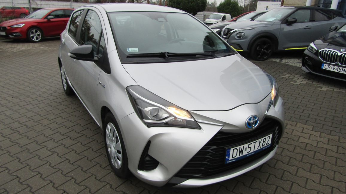 Toyota Yaris Hybrid 100 Active DW5TX82 w leasingu dla firm