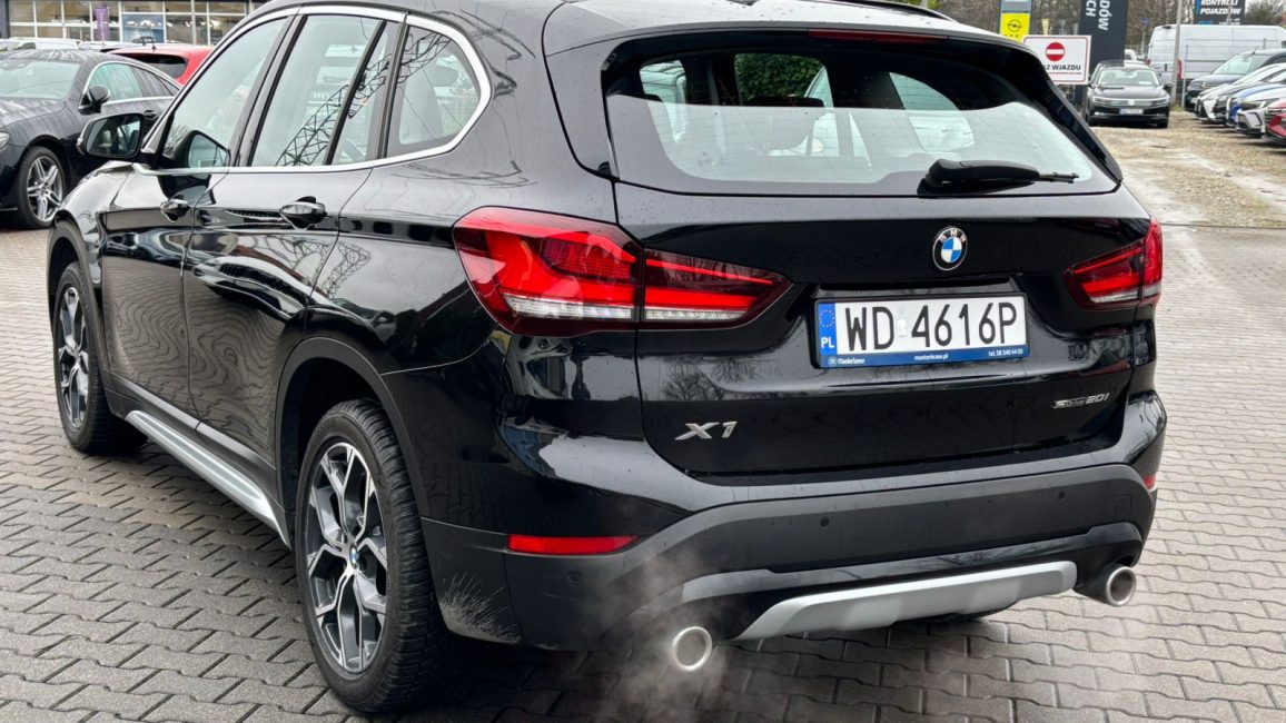 BMW X1 sDrive20i xLine aut WD4616P w abonamencie