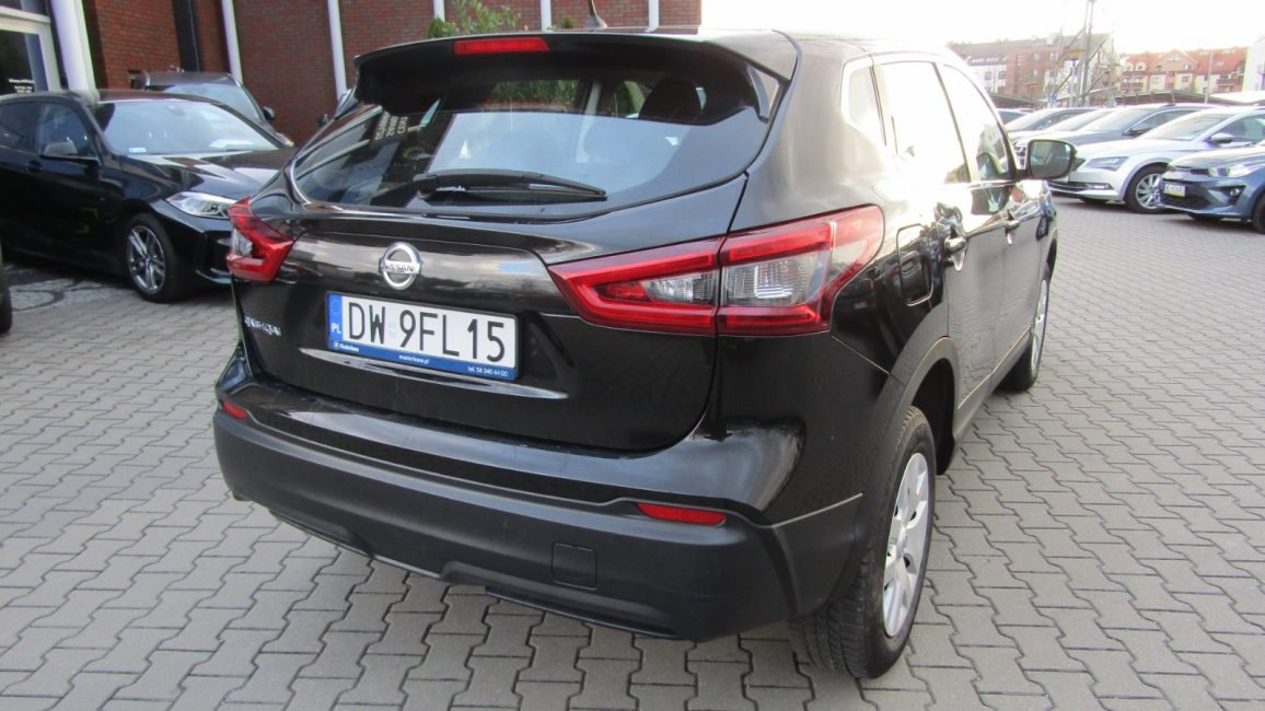 Nissan Qashqai 1.3 DIG-T Visia DW9FL15 w zakupie za gotówkę