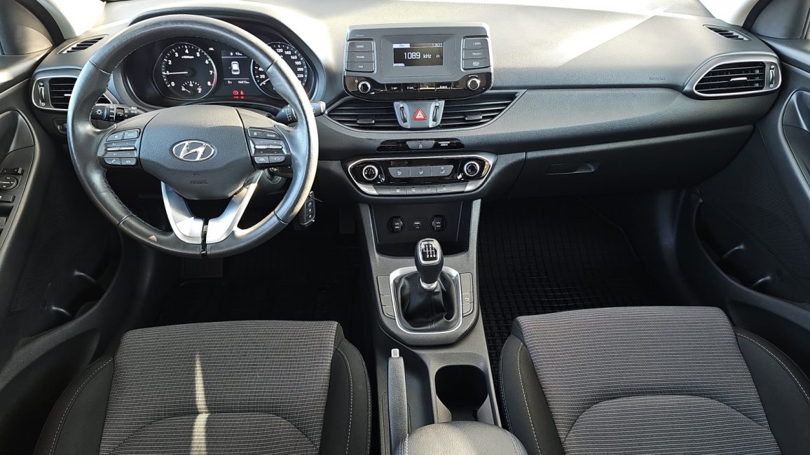 Hyundai i30 1.5 DPI Classic + WD2975S w abonamencie dla firm