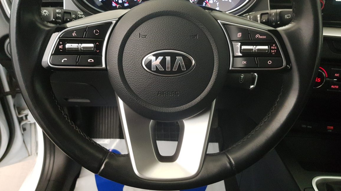 Kia Ceed 1.6 CRDi SCR M EL6W631 w zakupie za gotówkę