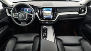 Volvo XC60 B4 B Inscription aut GD7F942 w zakupie za gotówkę