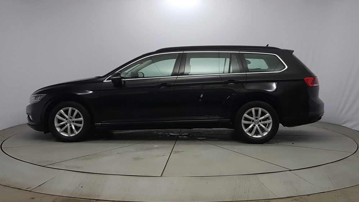 Volkswagen Passat 1.5 TSI EVO Business DSG WD8838R w leasingu dla firm