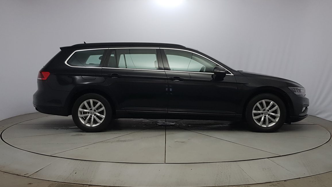 Volkswagen Passat 1.5 TSI EVO Business DSG WD8838R w leasingu dla firm