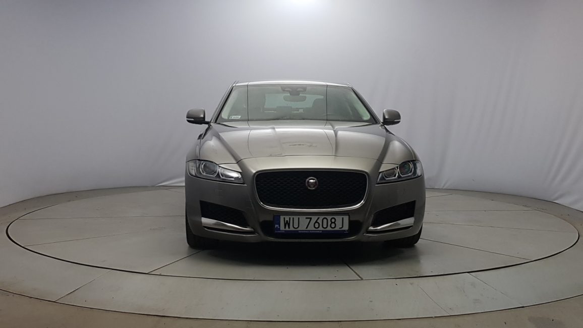 Jaguar XF 2.0 T AWD Prestige WU7608J w leasingu dla firm