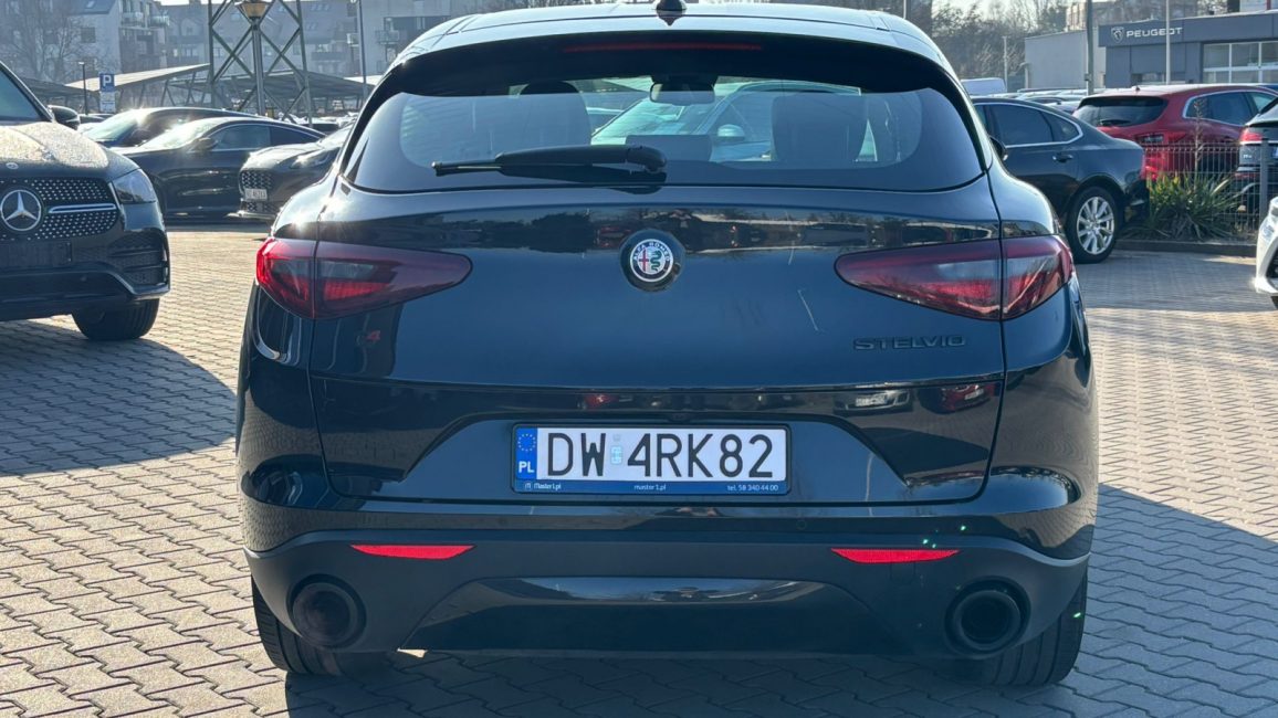 Alfa Romeo Stelvio 2.0 Turbo Sprint Q4 aut DW4RK82 w leasingu dla firm