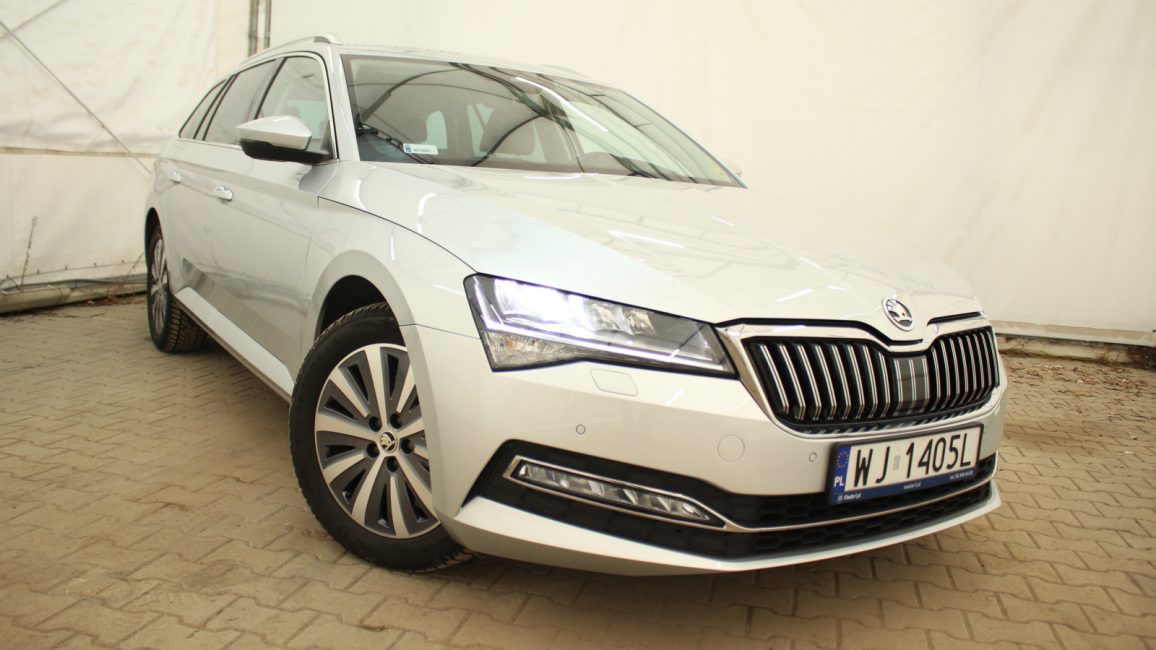 Skoda Superb 2.0 TDI SCR Style DSG WJ1405L w abonamencie