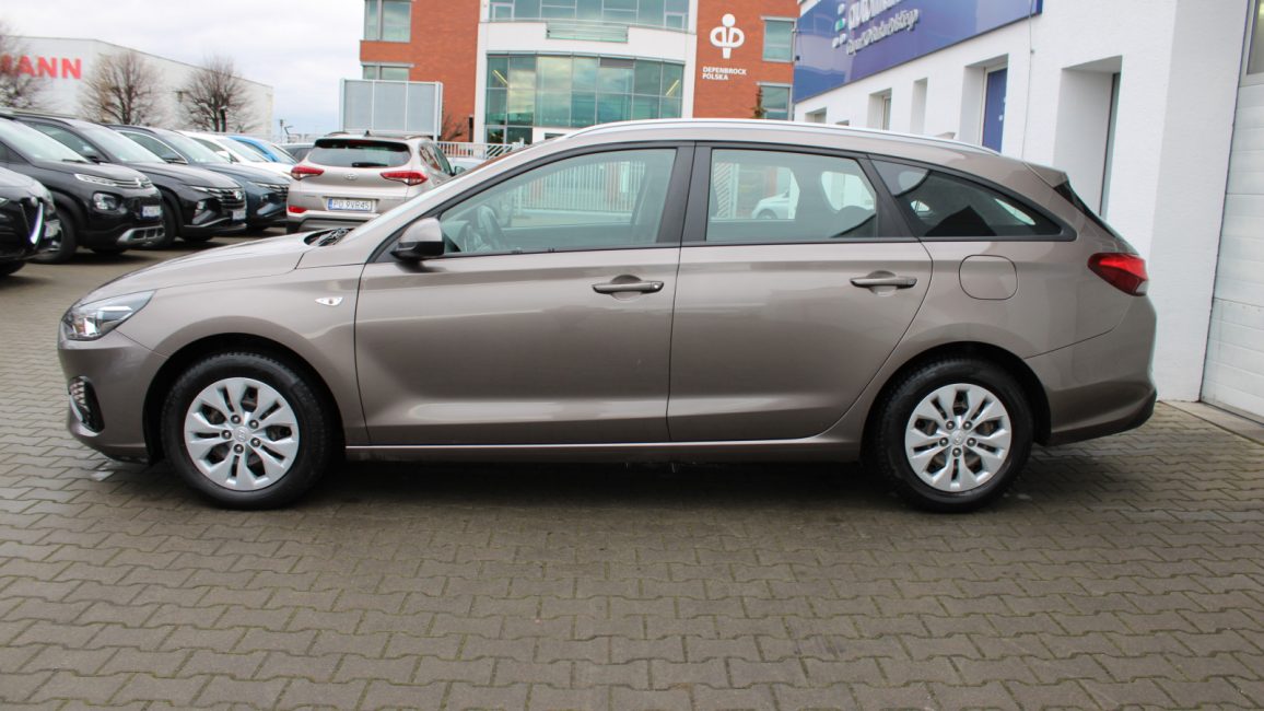 Hyundai i30 1.5 DPI Classic + PO7WJ43 w leasingu dla firm