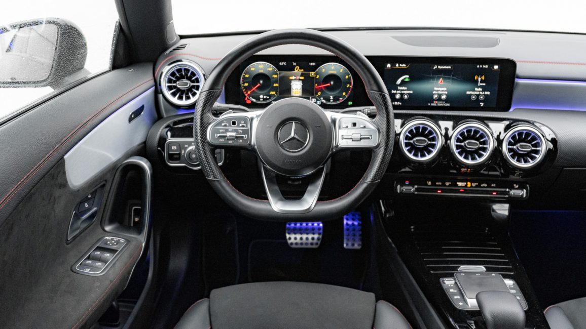 Mercedes-benz CLA 200 AMG Line 7G-DCT WD4068S w leasingu dla firm