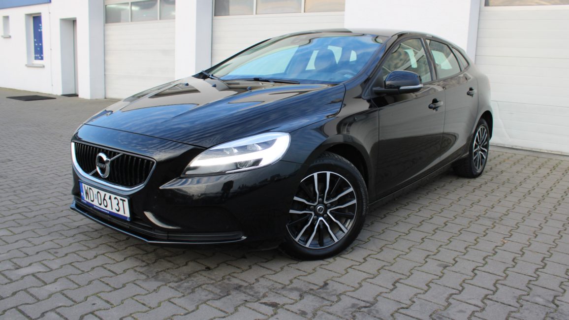 Volvo V40 D2 Drive-E SCR Momentum WD0613T w leasingu dla firm