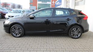 Volvo V40 D2 Drive-E SCR Momentum WD0613T w leasingu dla firm