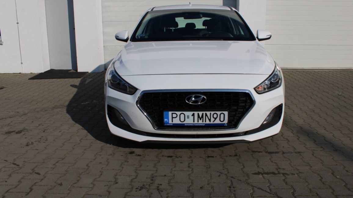 Hyundai i30 1.4 Classic + PO1MN90 w leasingu dla firm