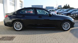 BMW 318i aut WD3544R w abonamencie