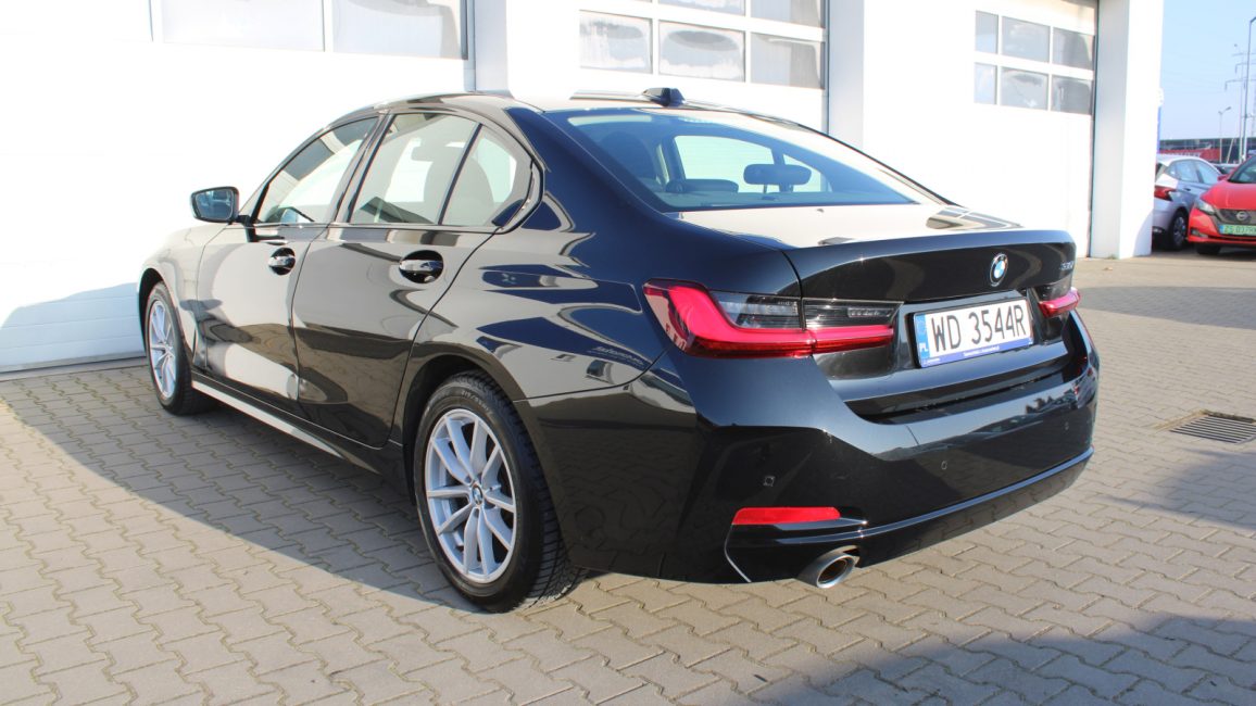 BMW 318i aut WD3544R w abonamencie