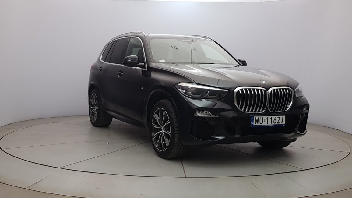 BMW X5 xDrive30d sport-aut WU1162J w leasingu dla firm