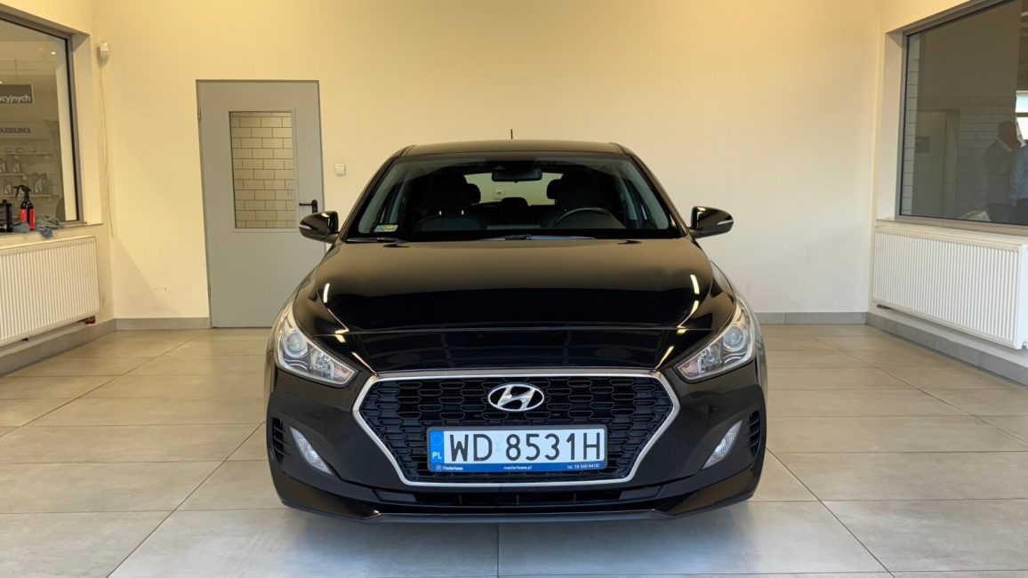 Hyundai i30 1.4 Classic + WD8531H w leasingu dla firm